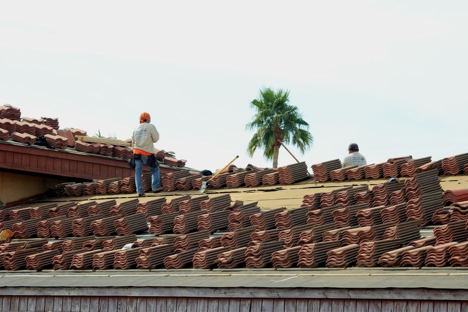 Modern roofing and gutter replacement services